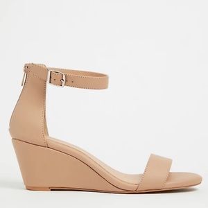 NWT TORRID WIDE Nude Strap Wedge